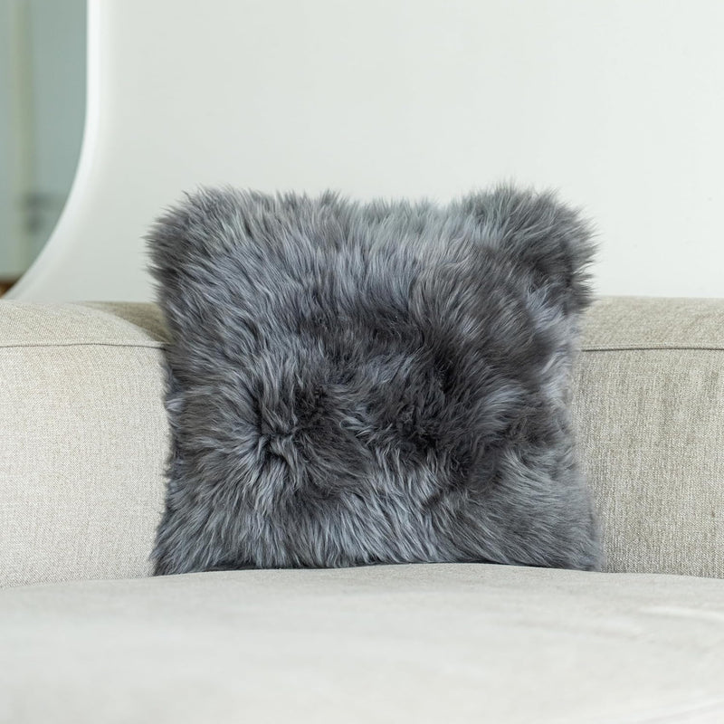 Housse de coussin en peau de mouton
